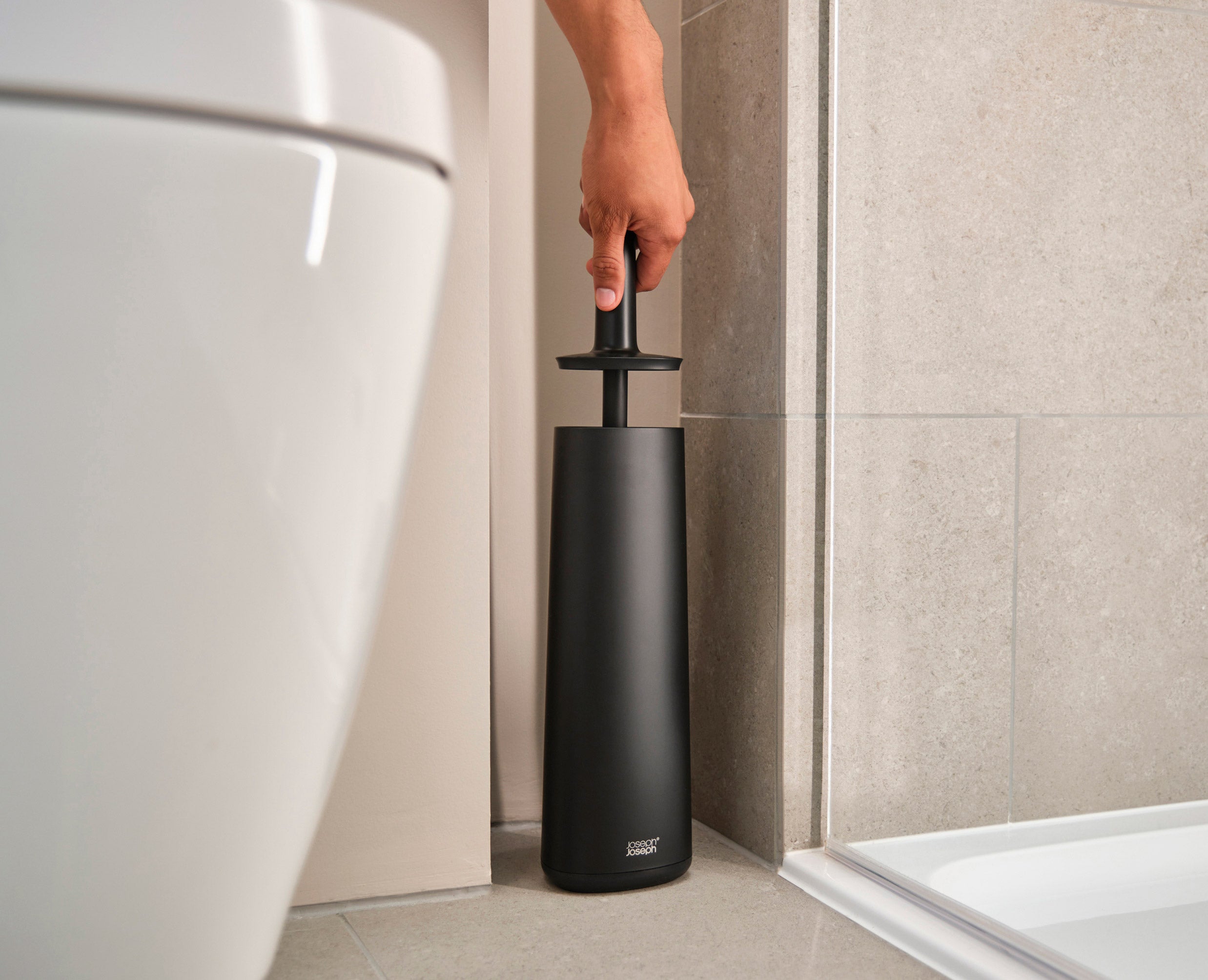 joseph-joseph-matt-black-bathroom-set-toilet-brush-toothbrush-holder-soap-dispen image 2