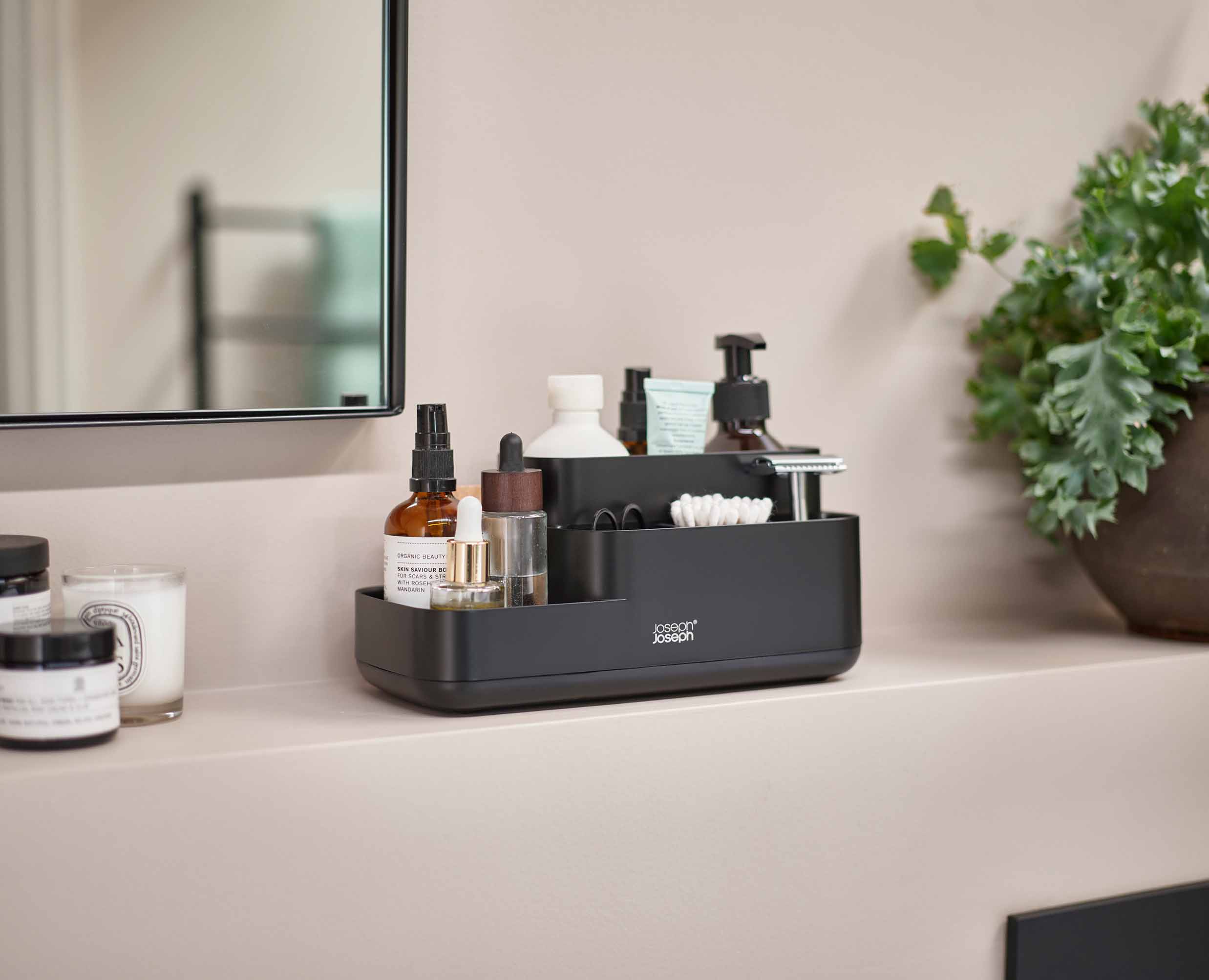 joseph-joseph-easystore-matt-black-bathroom-storage-caddy image 3