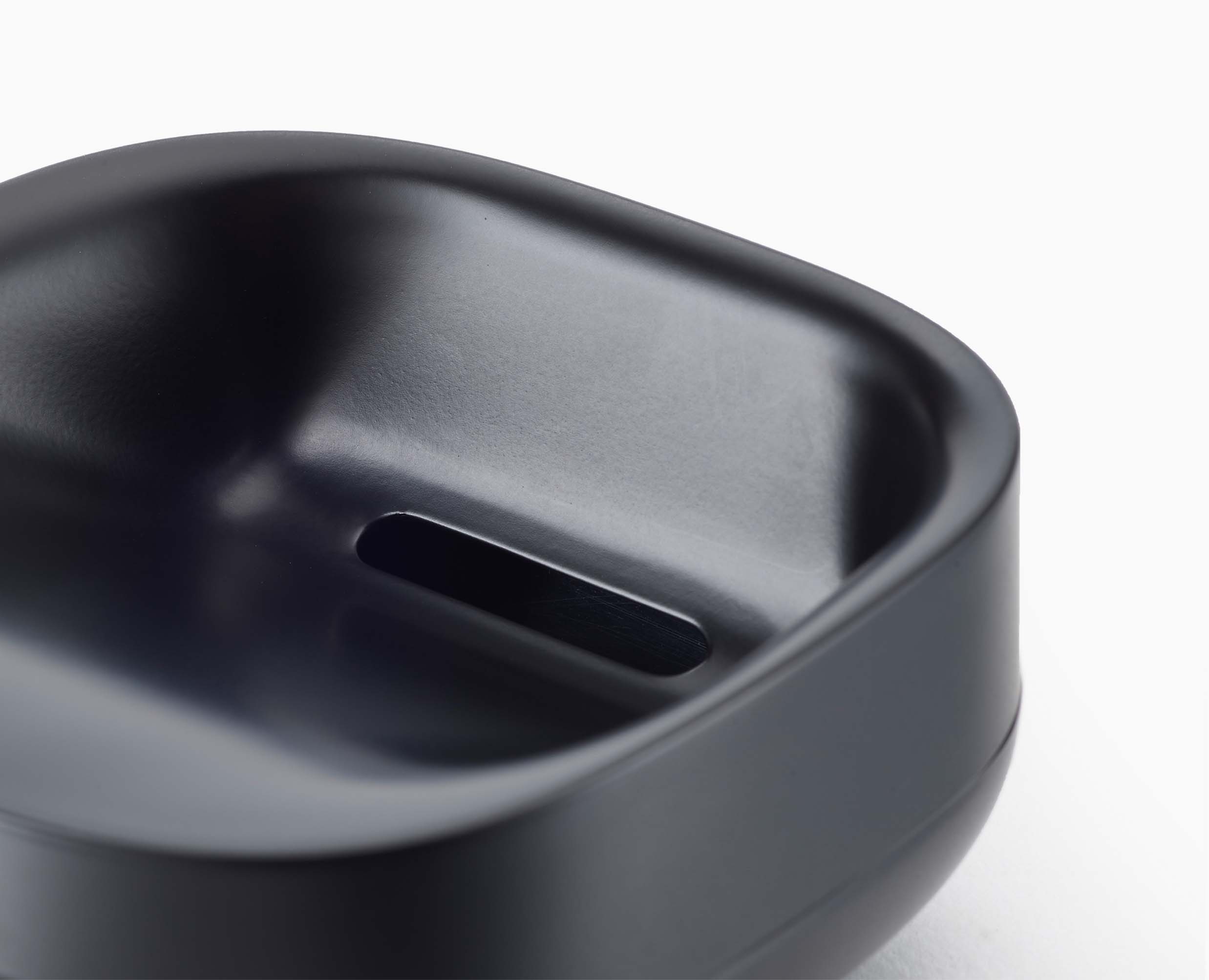 joseph-joseph-slim-compact-matt-black-soap-dish image 5
