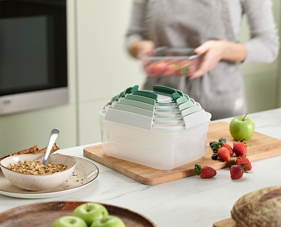 joseph-joseph-nest-lock-5-piece-food-container-set-green-editions image 2
