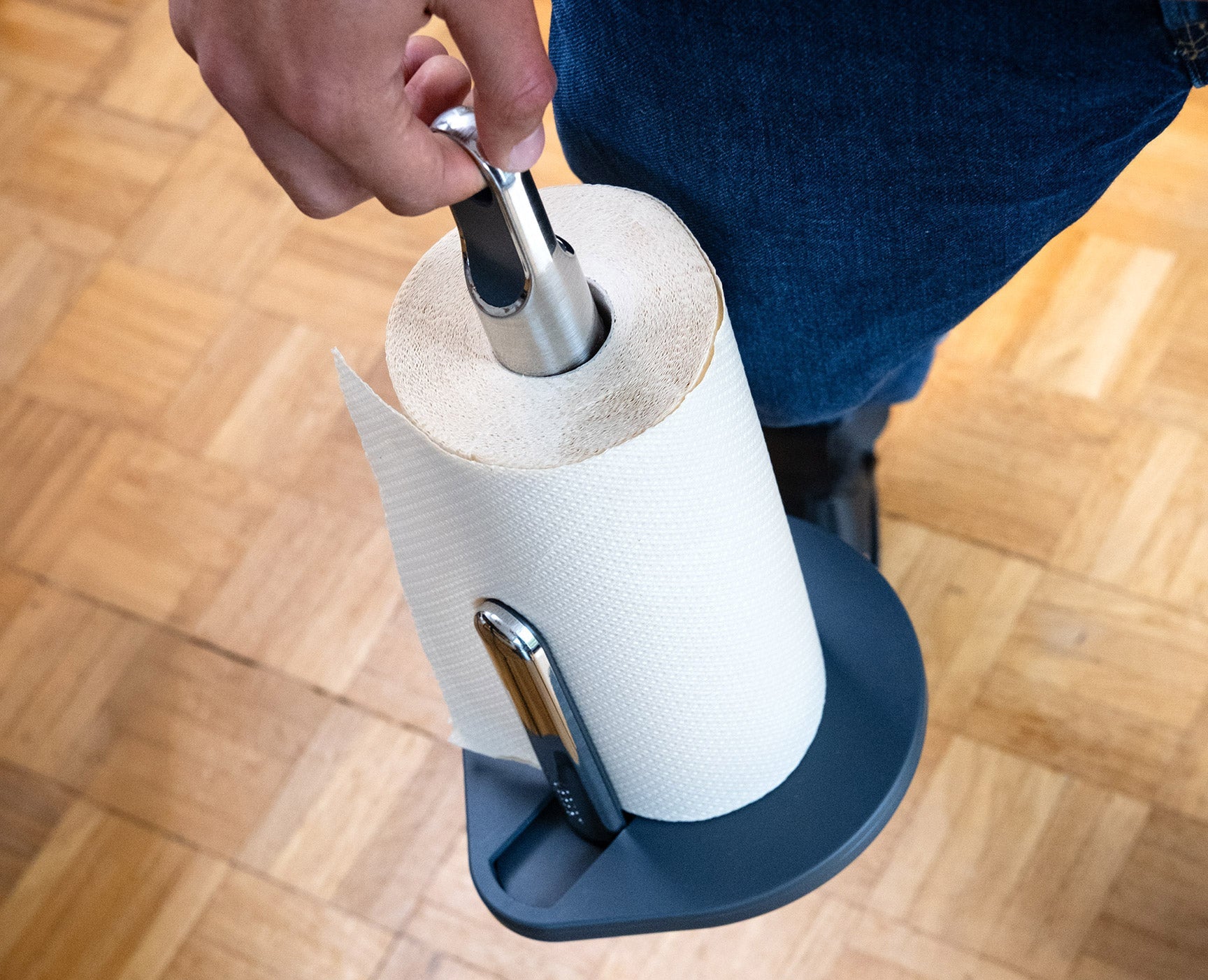 joseph-joseph-hold-grey-kitchen-roll-holder image 4
