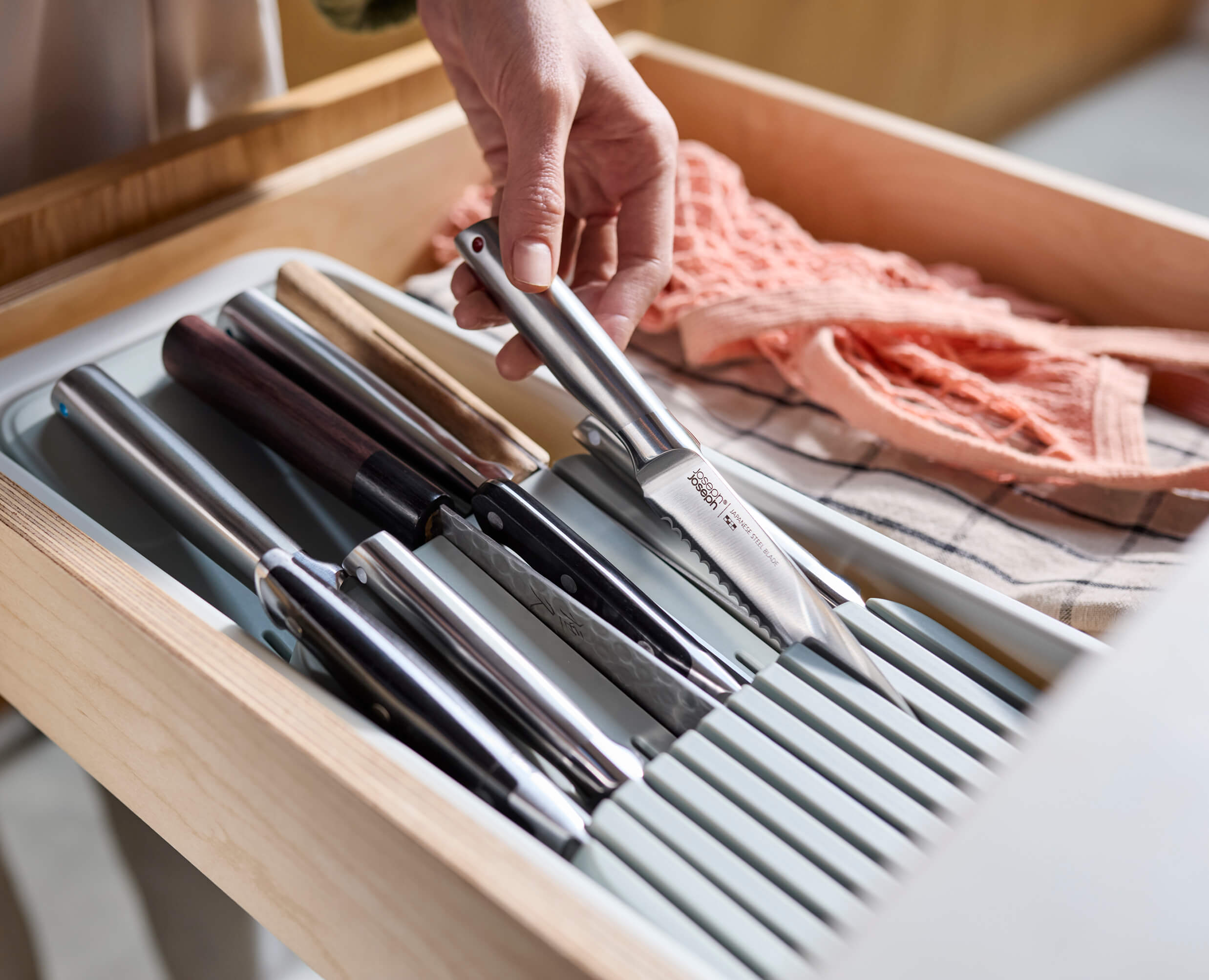 joseph-joseph-drawerstore-2-piece-cutlery-knife-organiser-set image 5