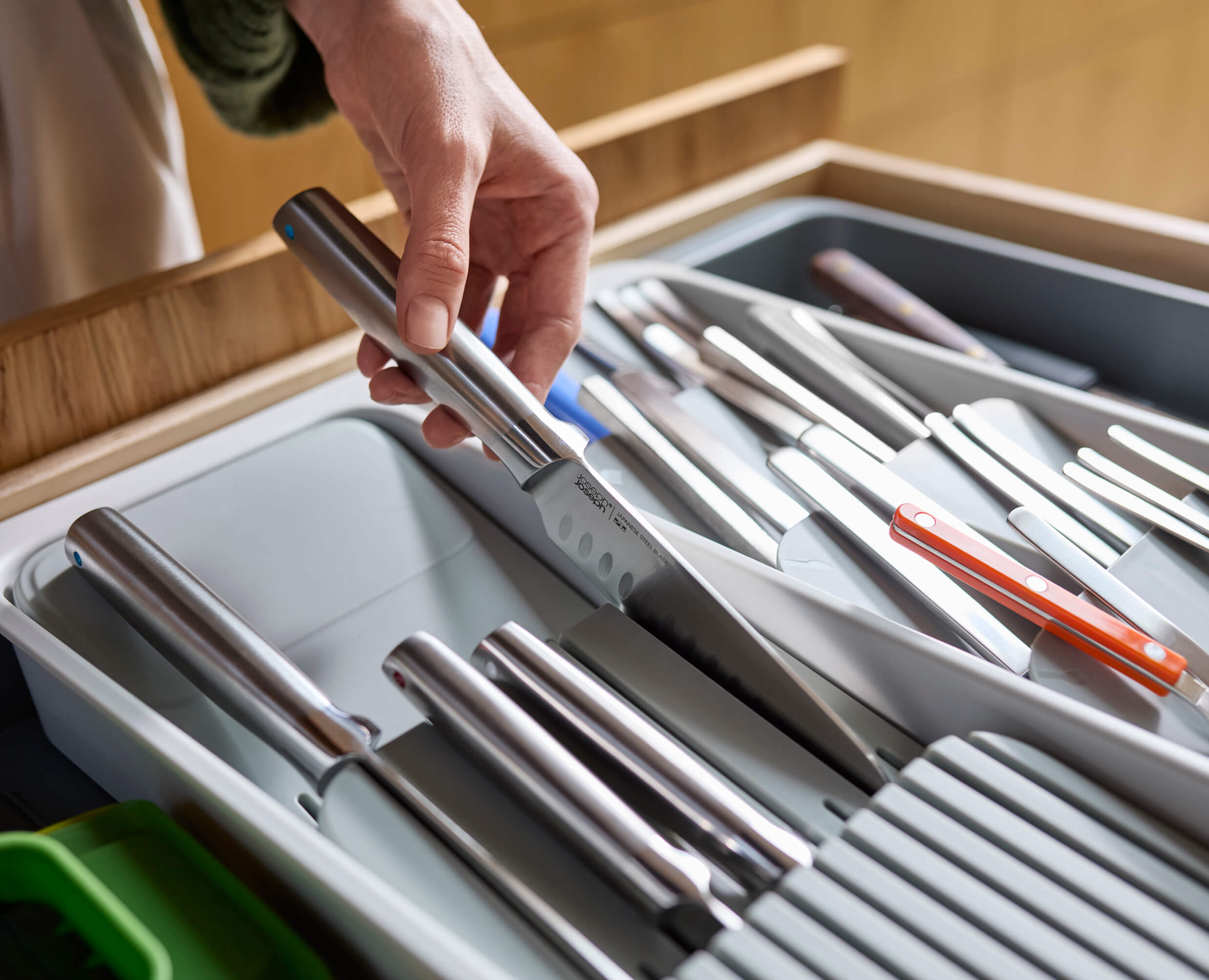 joseph-joseph-drawerstore-expanding-tiered-cutlery-utensil-gadget-knife-organise image 4