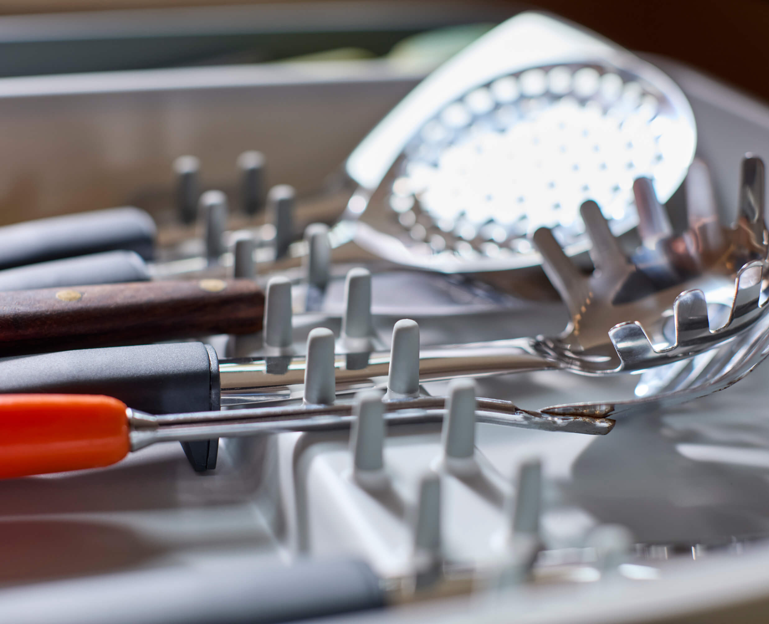 joseph-joseph-drawerstore-expanding-utensil-gadget-organizer-recycled-plastic image 5