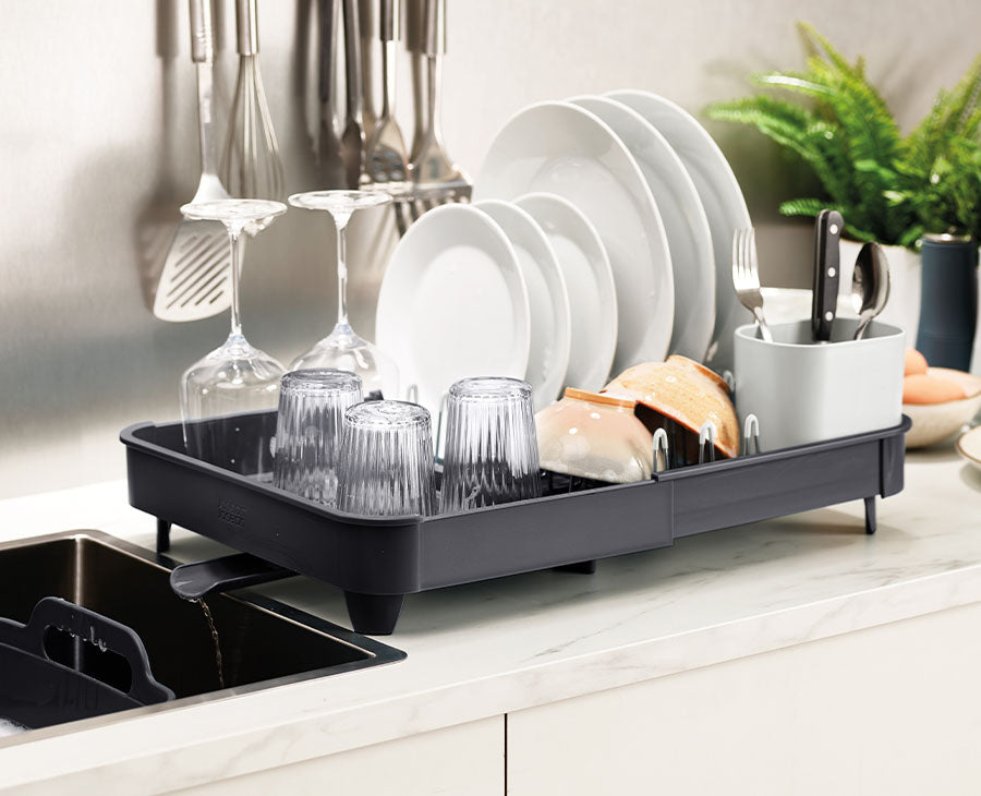 joseph-joseph-extend-grey-expandable-dish-drainer image 2
