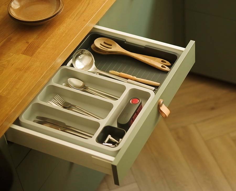 joseph-joseph-drawerstore-grey-expandable-cutlery-tray image 2