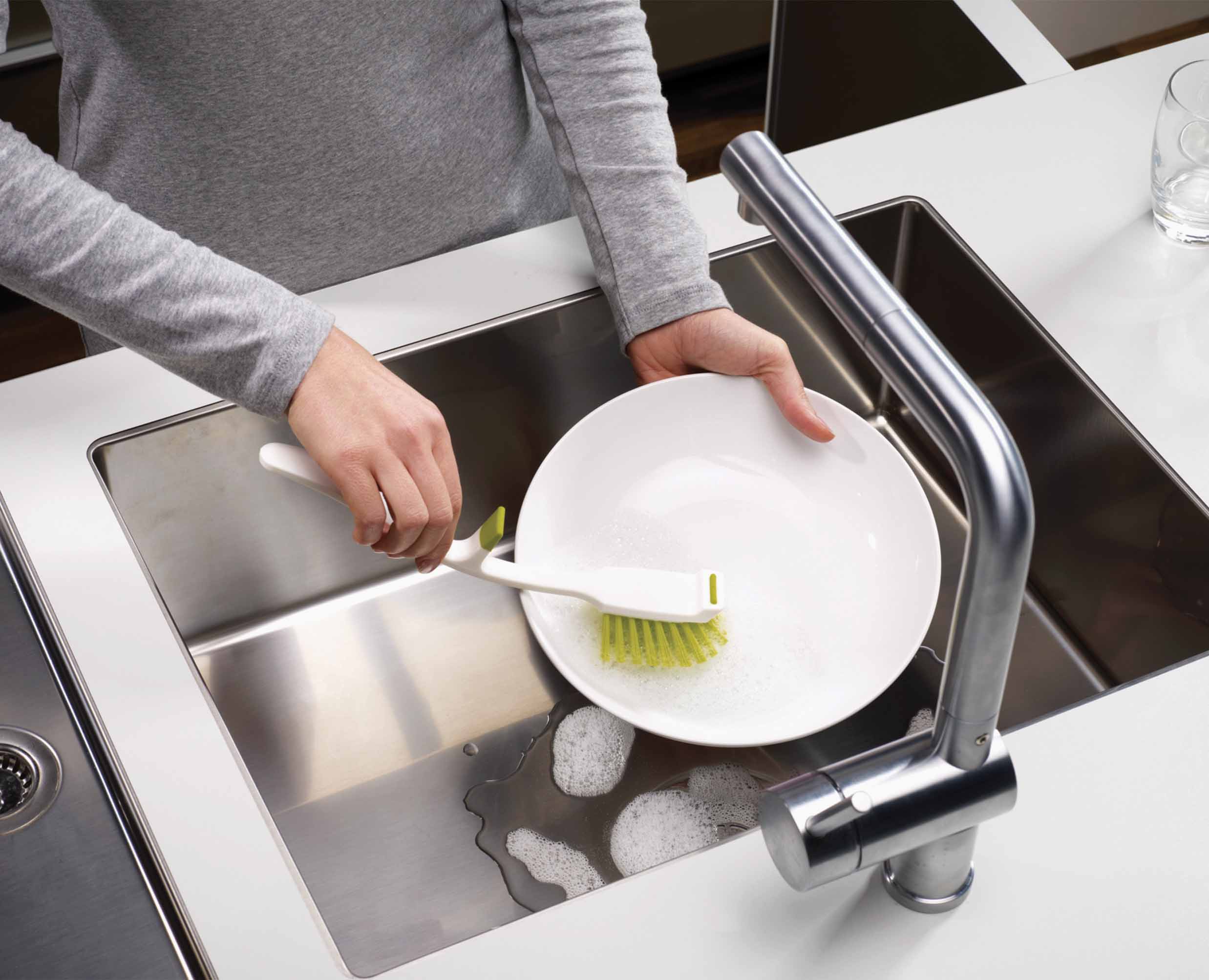 joseph-joseph-edge-grey-washing-up-brush-with-integrated-sink-rest image 5