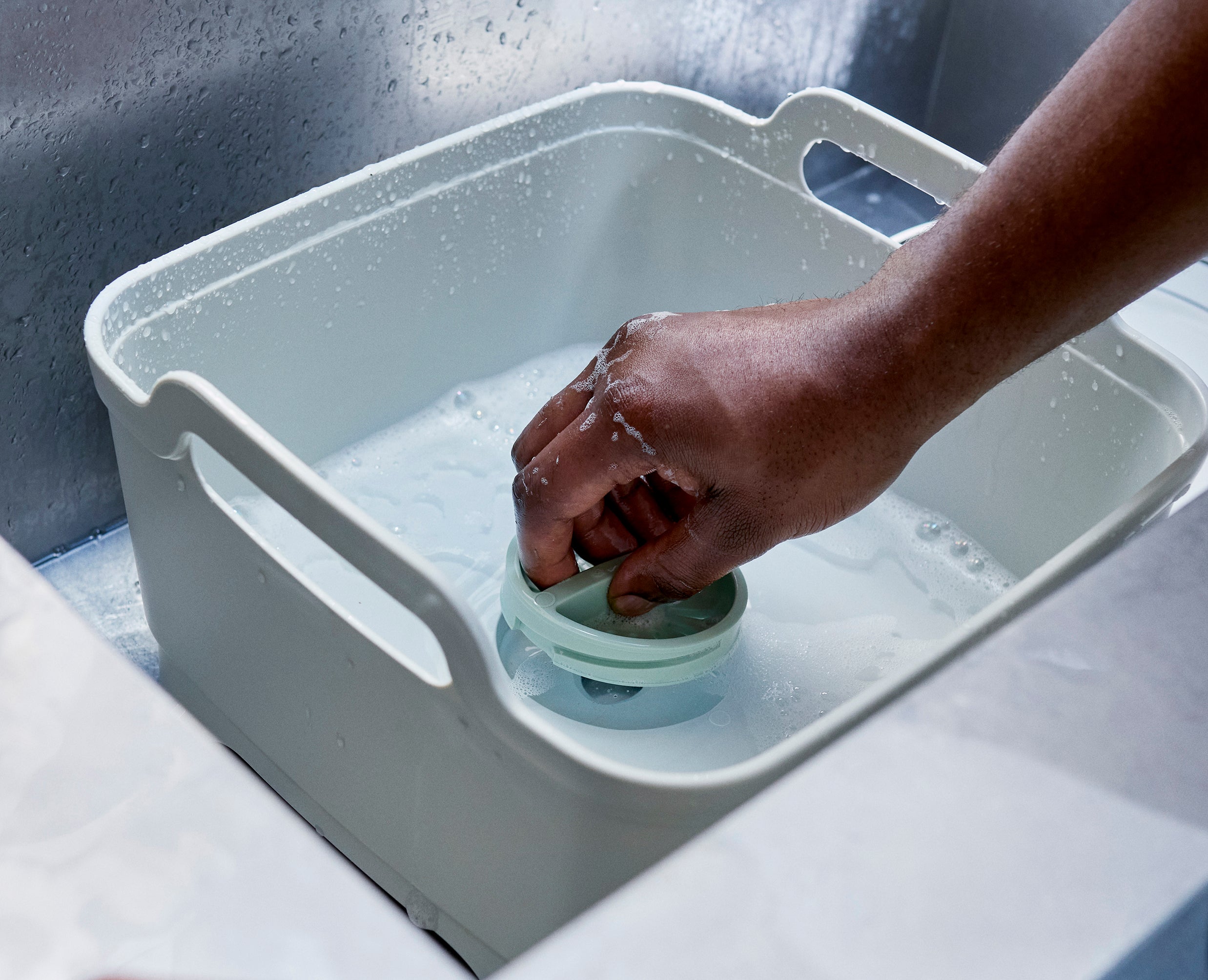 joseph-joseph-wash-drain-stone-green-washing-up-bowl image 4