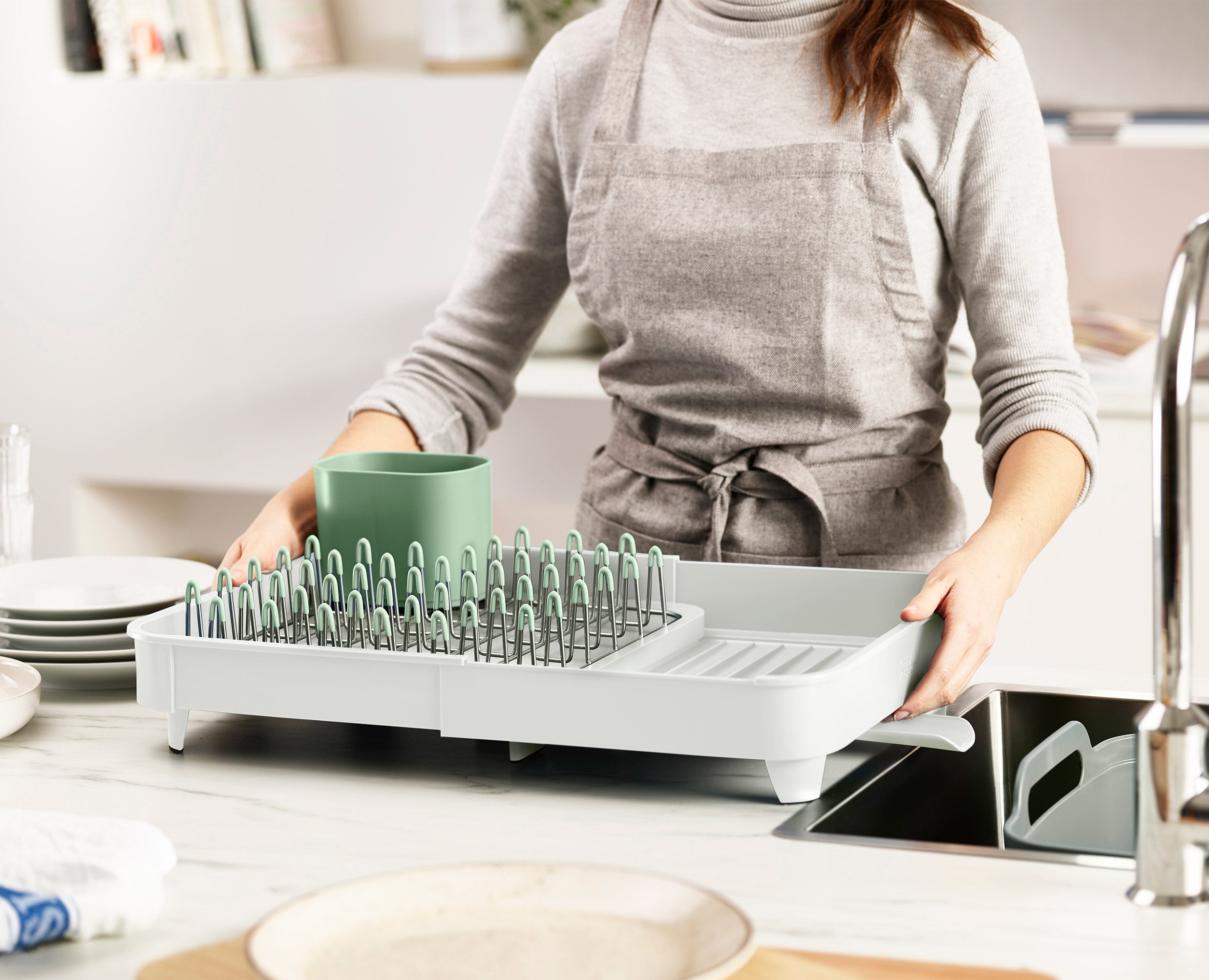 joseph-joseph-stone-green-drainer-washing-up-bowl-brush-set image 2