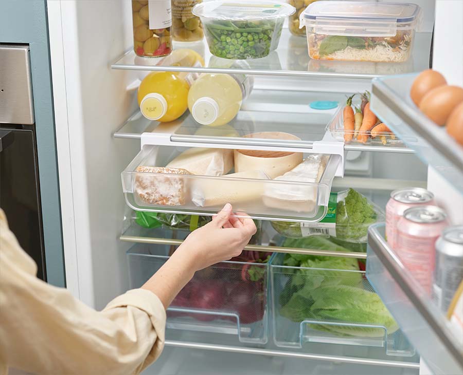 joseph-joseph-fridgestore-clear-under-shelf-storage-drawer image 2