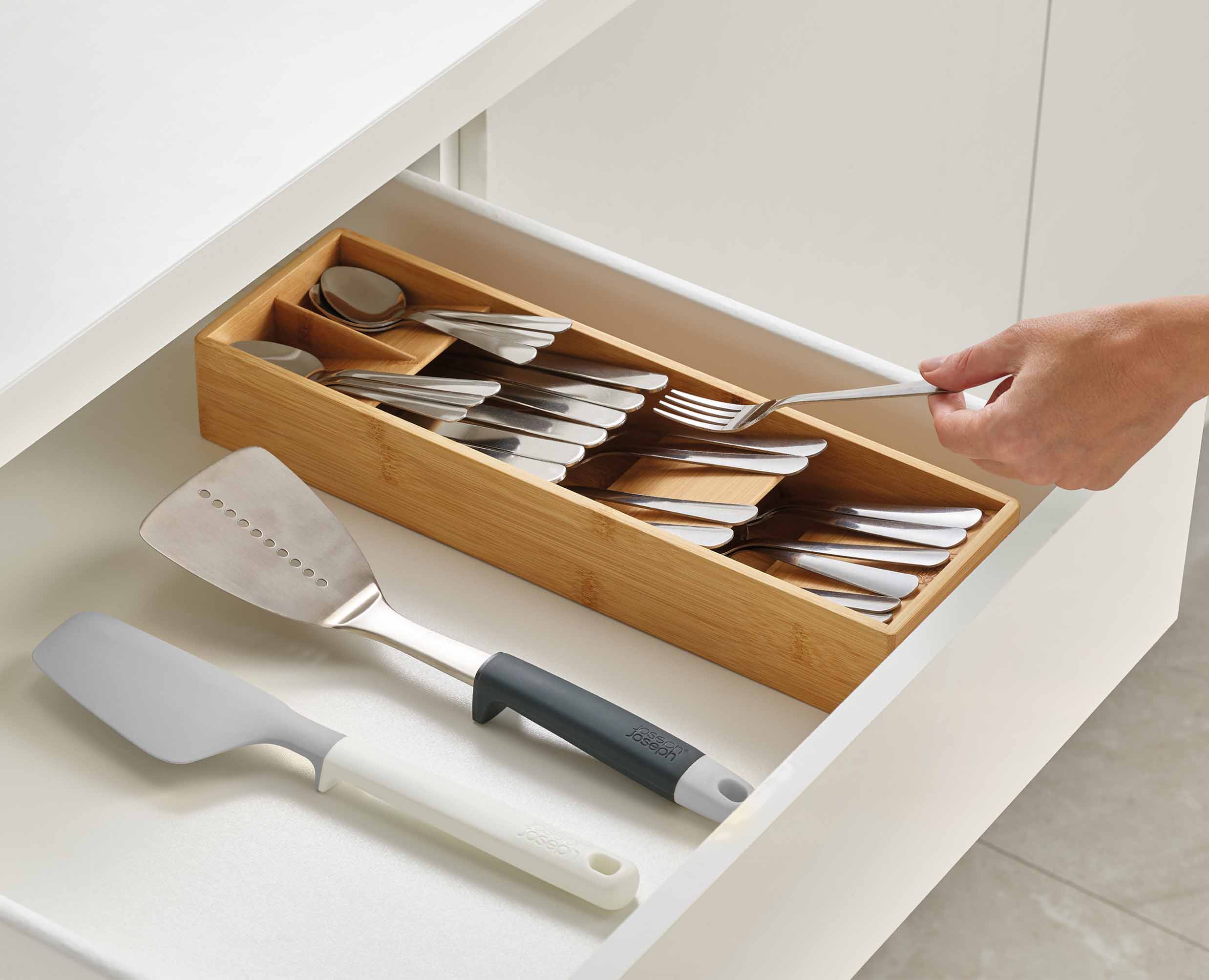 joseph-joseph-drawerstore-bamboo-compact-cutlery-organiser image 4