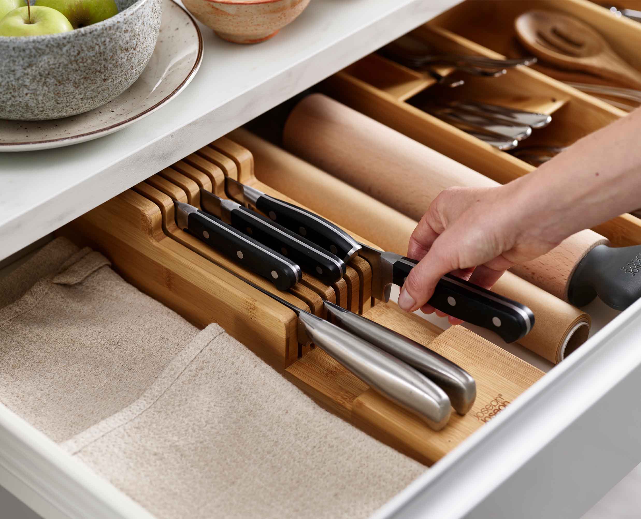 joseph-joseph-drawerstore-bamboo-compact-knife-organiser image 3