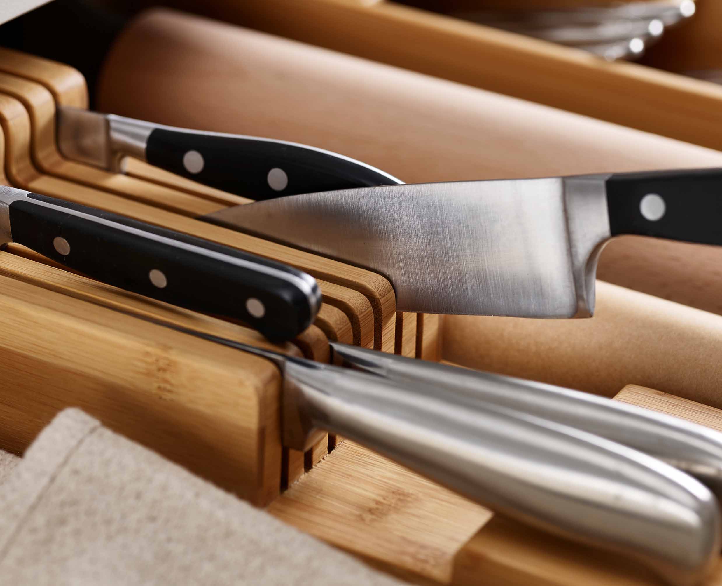 joseph-joseph-drawerstore-bamboo-compact-knife-organiser image 5