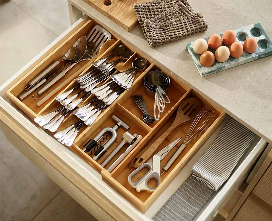 joseph-joseph-drawerstore-bamboo-expanding-cutlery-utensil-gadgets-organiser image 2