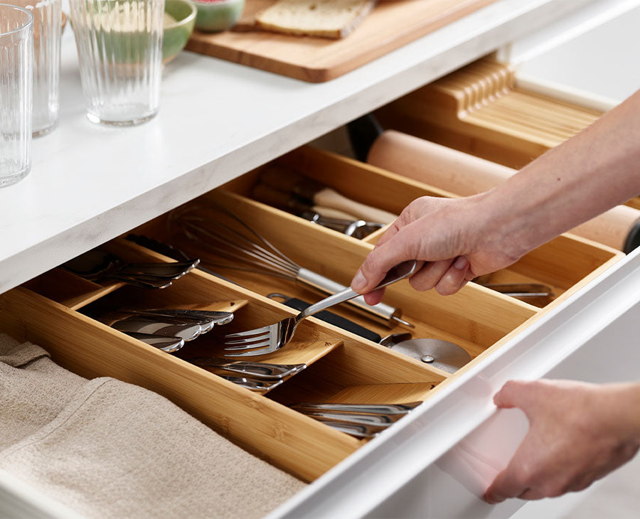 joseph-joseph-drawerstore-bamboo-cutlery-utensil-gadget-organiser-3-inch-minimum image 2