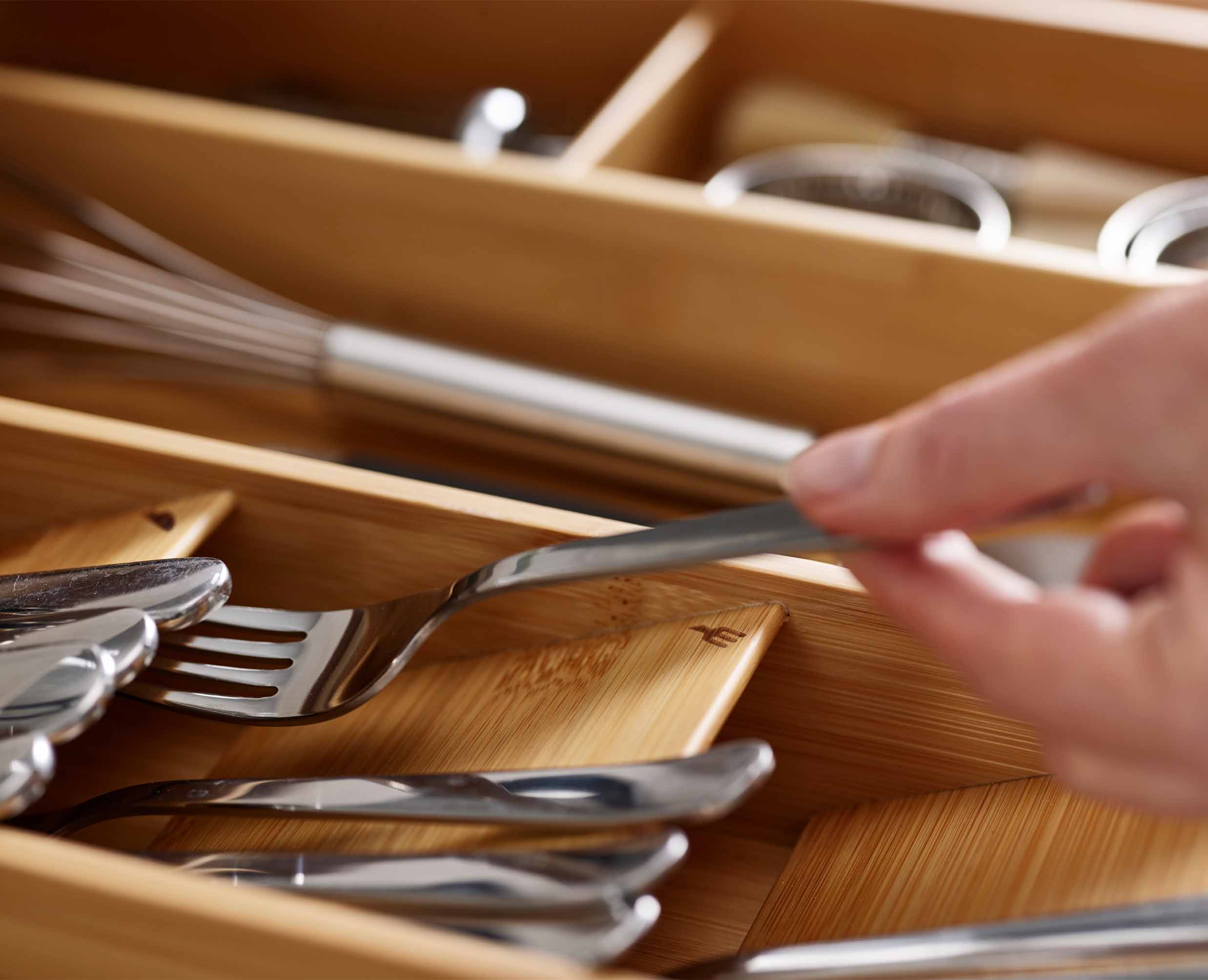 joseph-joseph-drawerstore-bamboo-cutlery-utensil-gadget-organiser-3-inch-minimum image 5