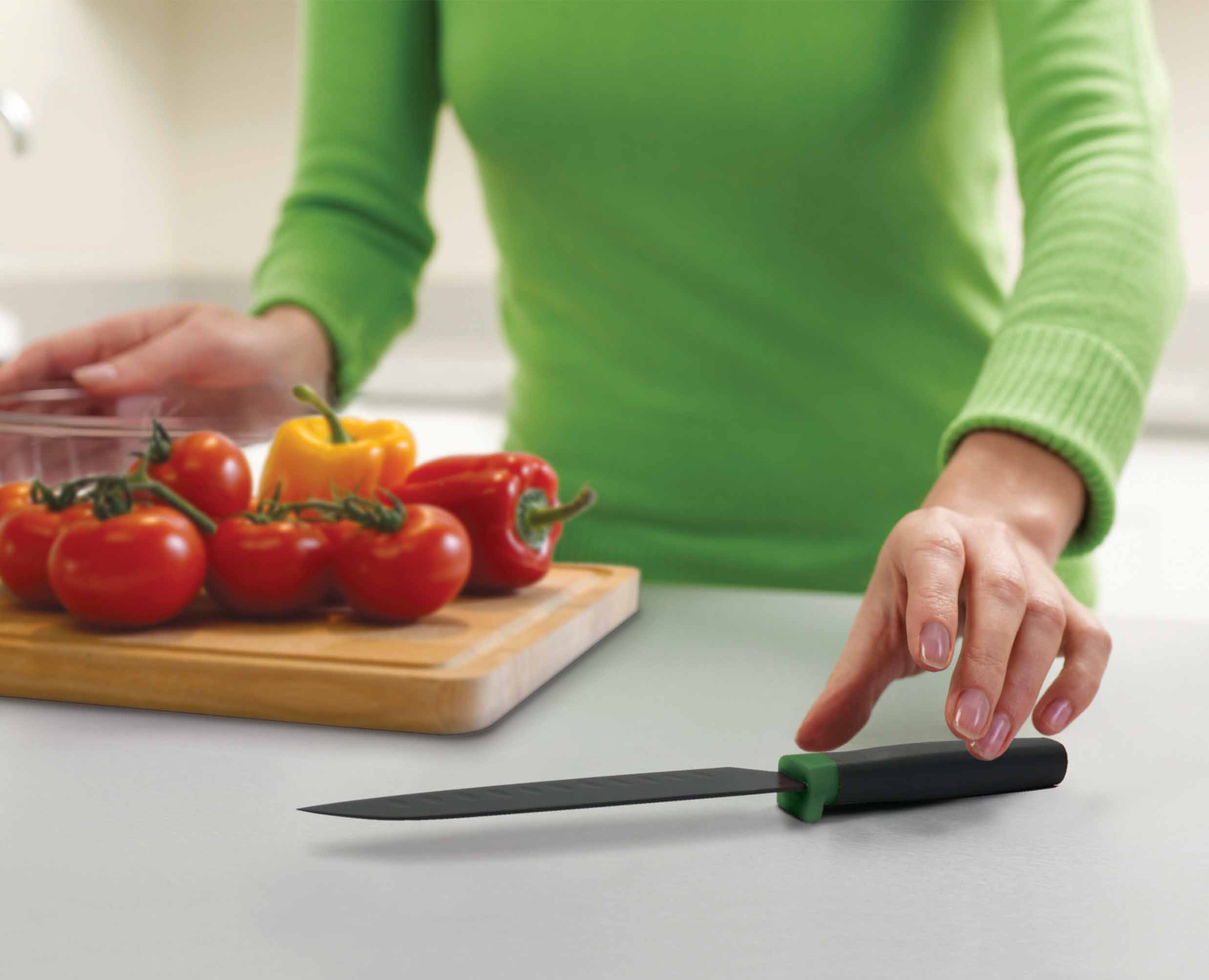 joseph-joseph-elevate-6-piece-multicolour-knives-set image 3
