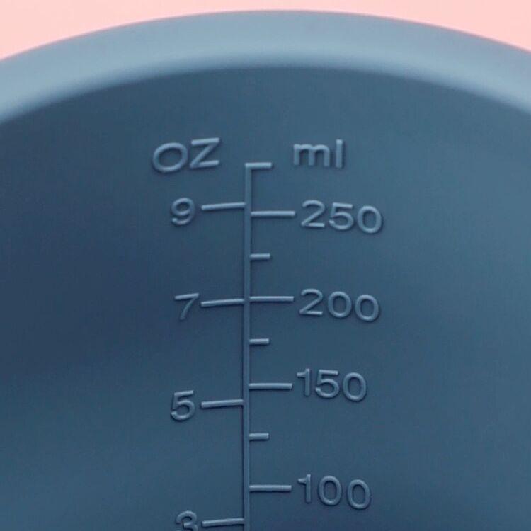 haakaa-silicone-sip-n-snack-cup-8-oz image 3