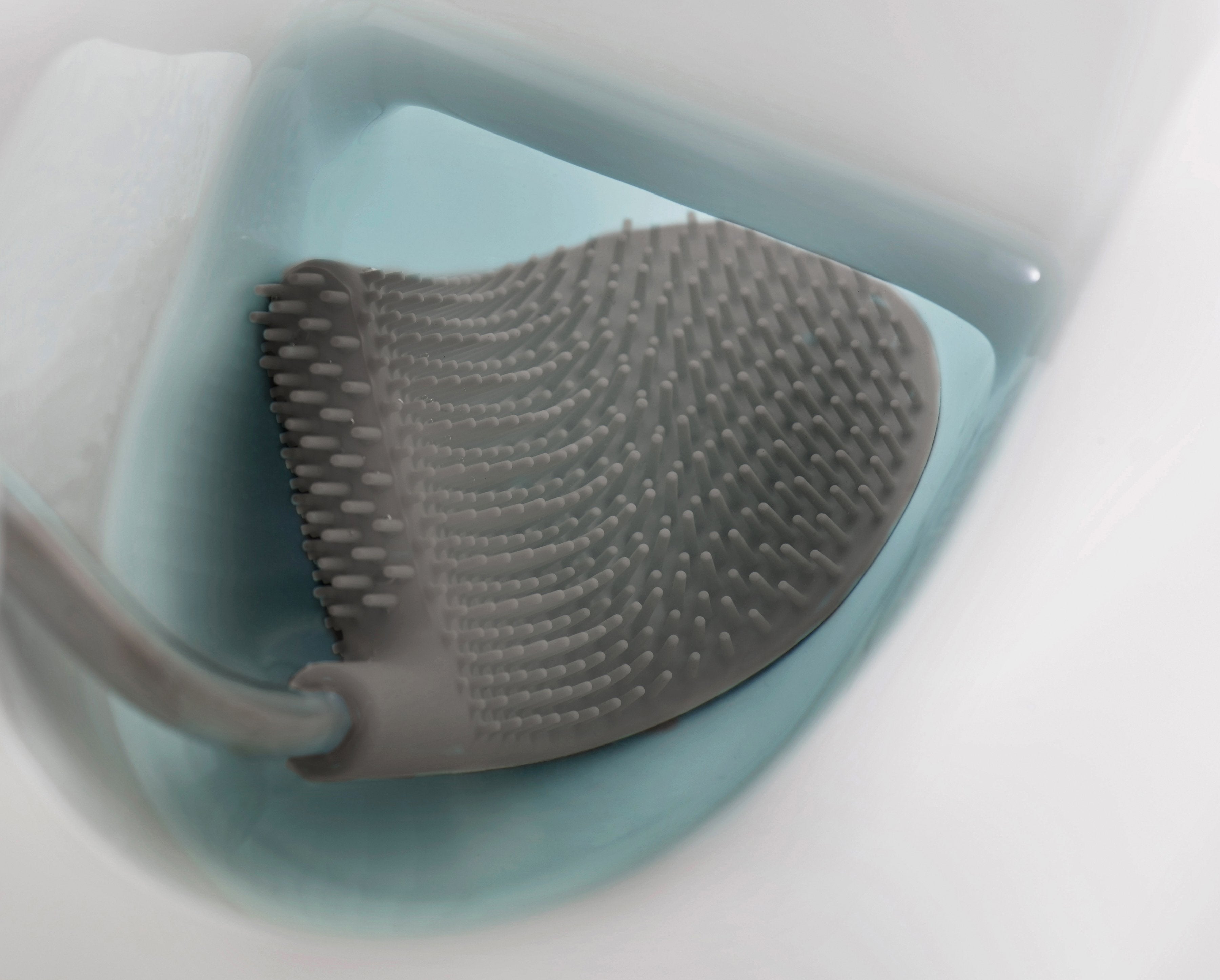 joseph-joseph-flex-lite-toilet-brush-pack-of-2 image 4