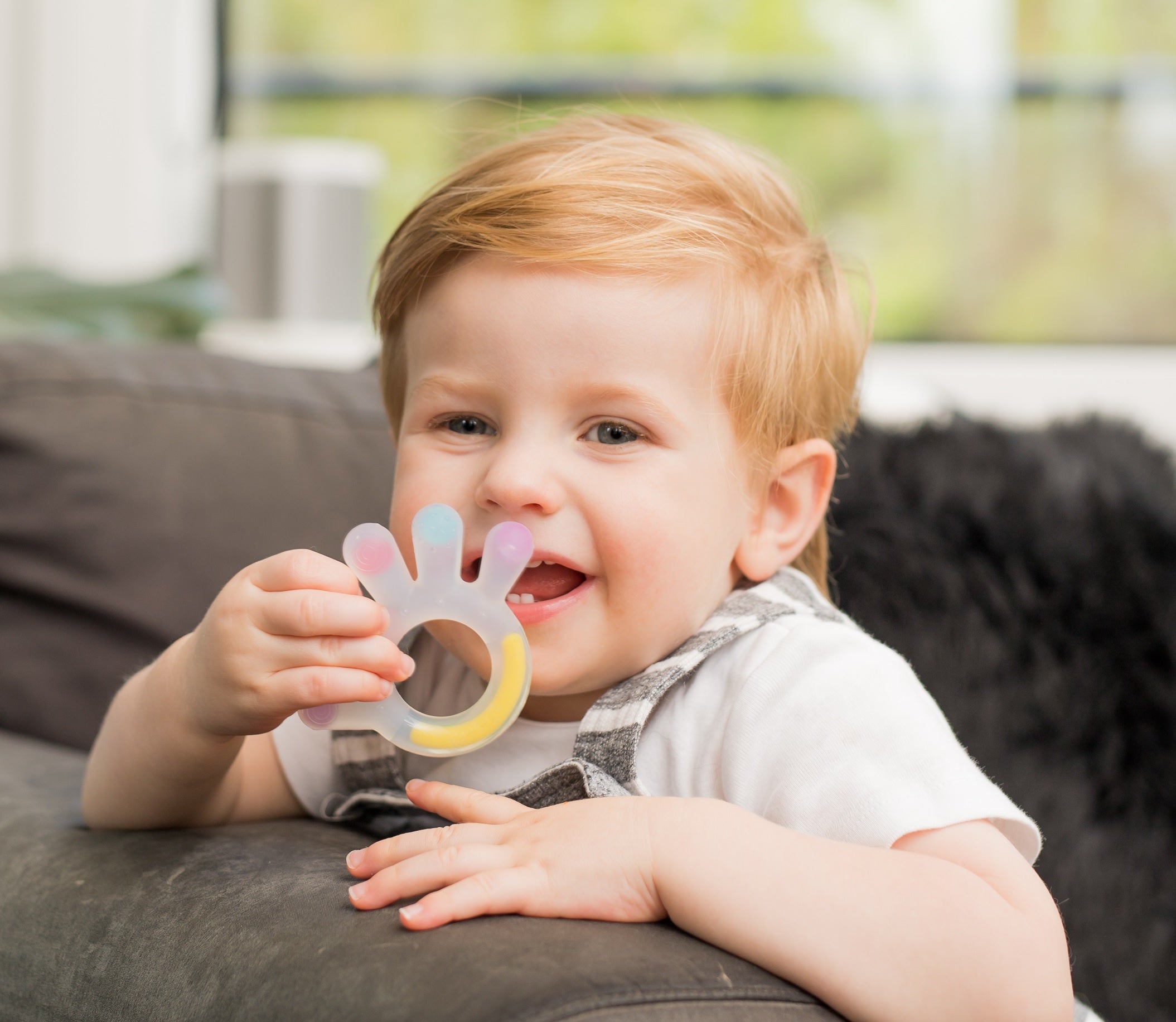 haakaa-silicone-palm-teether-for-babies image 3
