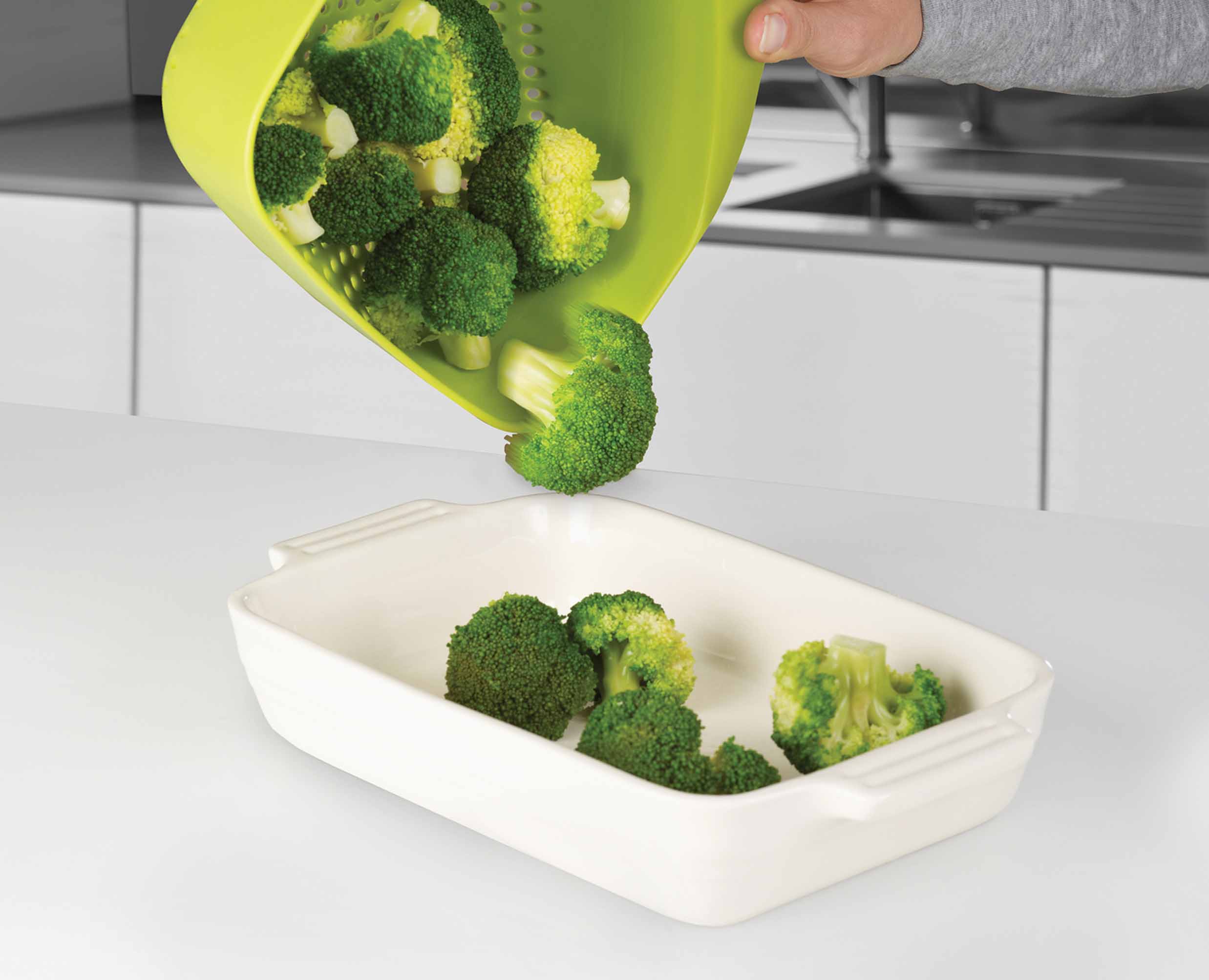 joseph-joseph-square-green-colander image 5