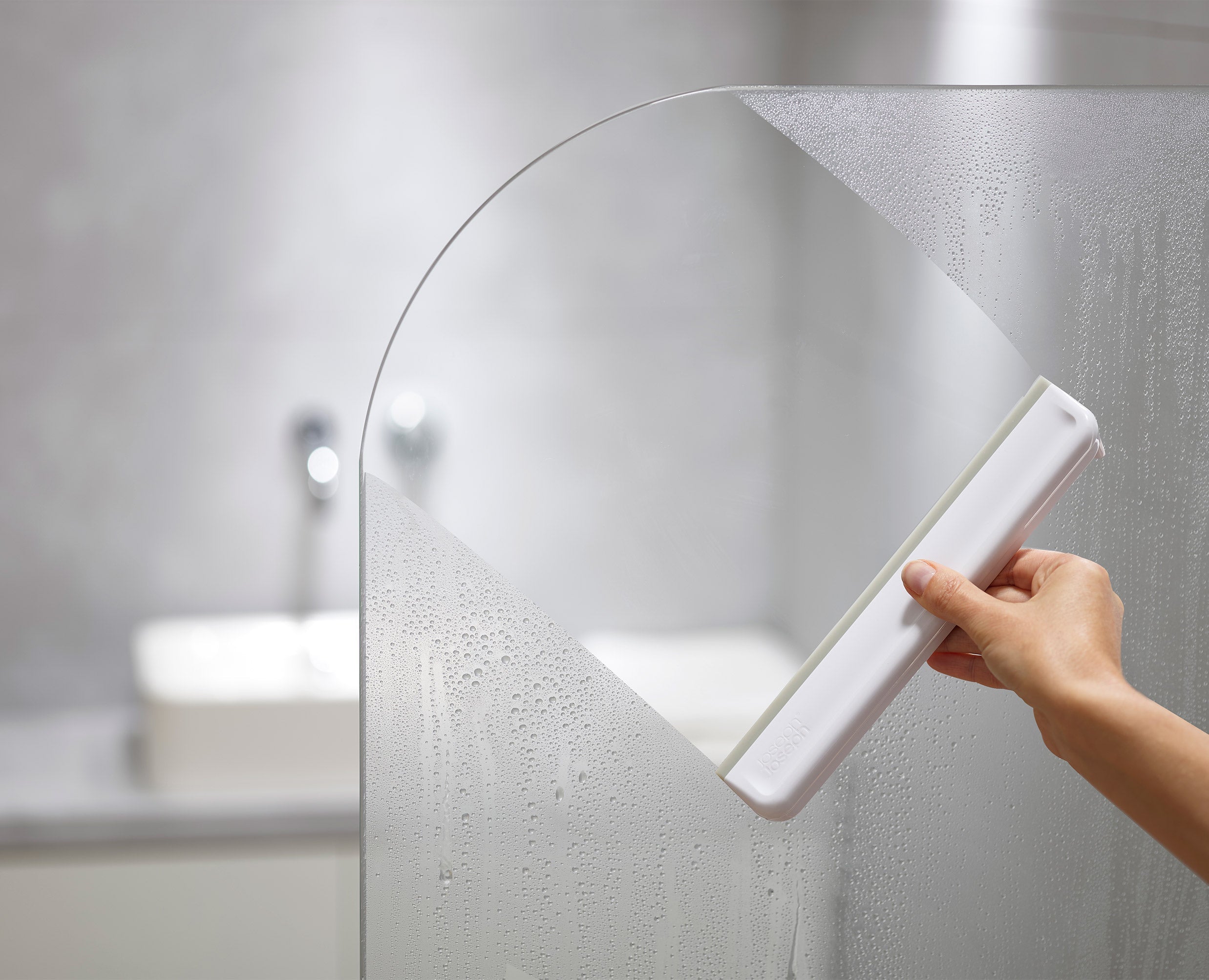 joseph-joseph-easystore-2-piece-shower-squeegee-set-light-grey image 4