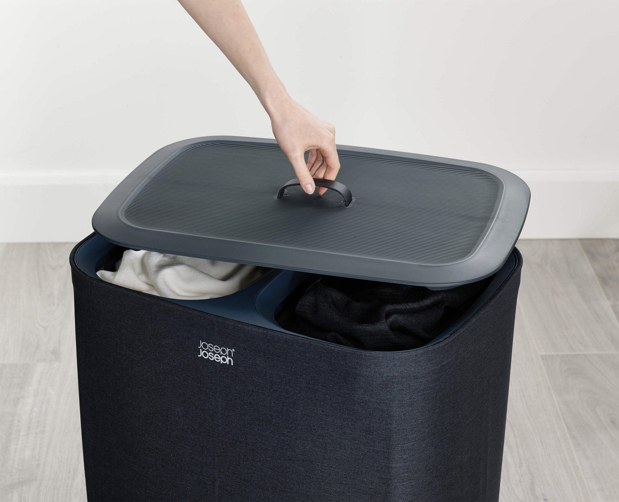 joseph-joseph-tota-90l-hold-all-35l-laundry-basket-set-black image 4