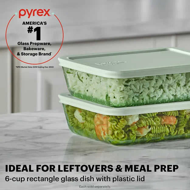 pyrex-simply-store-tinted-6-cup-rectangle-glass-storage-container-with-green-pla image 2