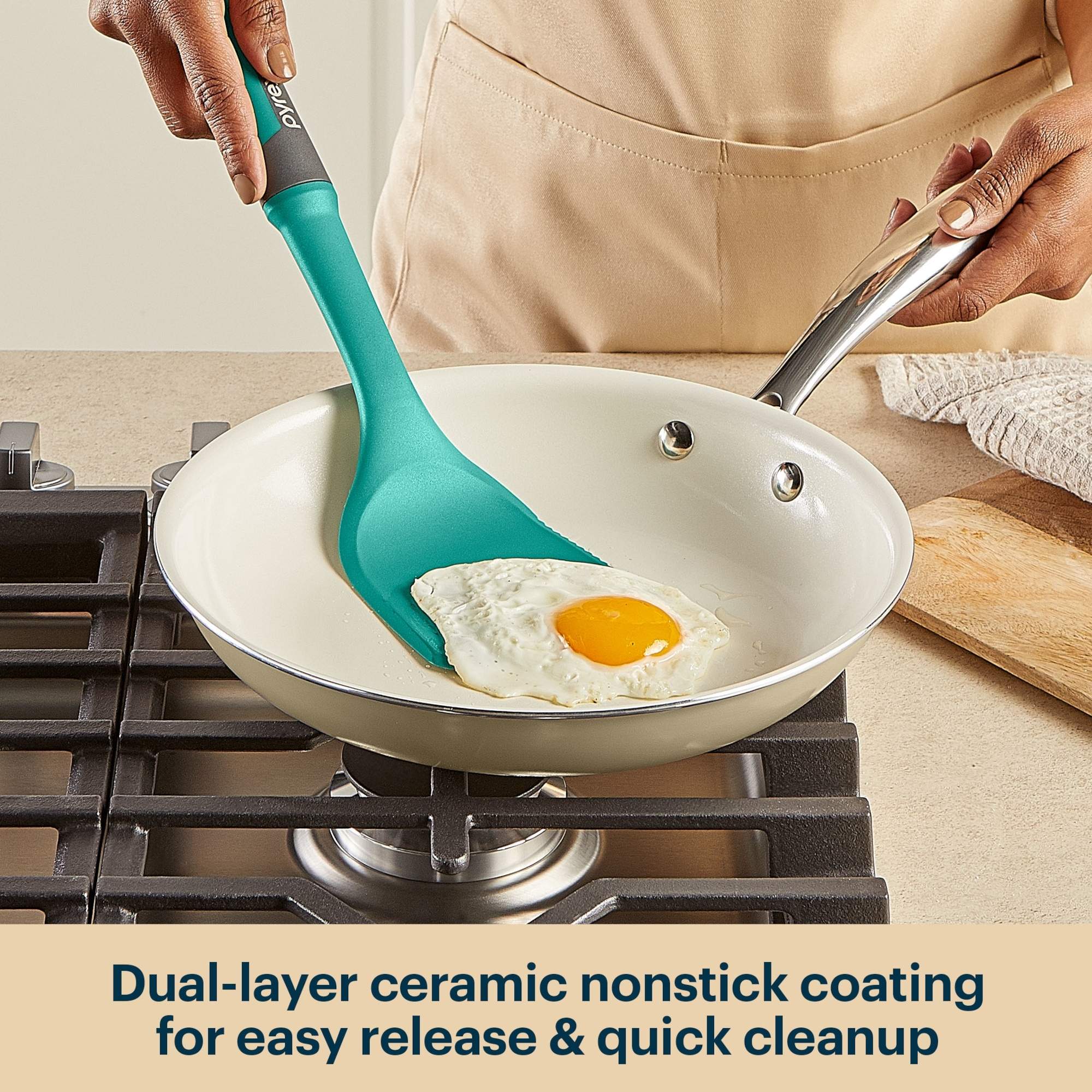 pyrex-ceramic-cookware-3-piece-set-with-two-pans-and-glass-lid image 3