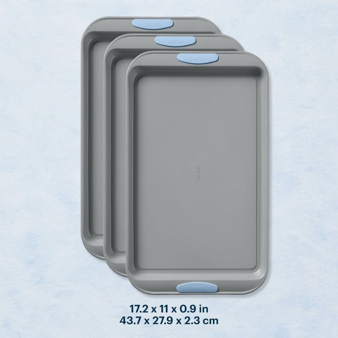 pyrex-metal-bakeware-3-piece-large-cookie-sheet-set-in-cerulean image 2