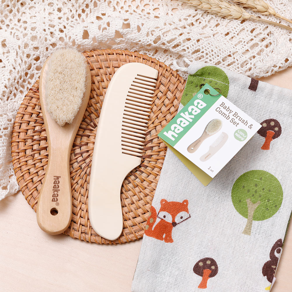 haakaa-goats-wool-wooden-baby-brush-comb-set image 2