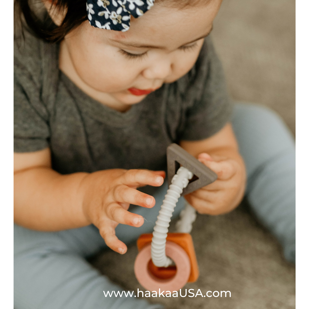 haakaa-silicone-teething-ring-pack-of-4 image 3
