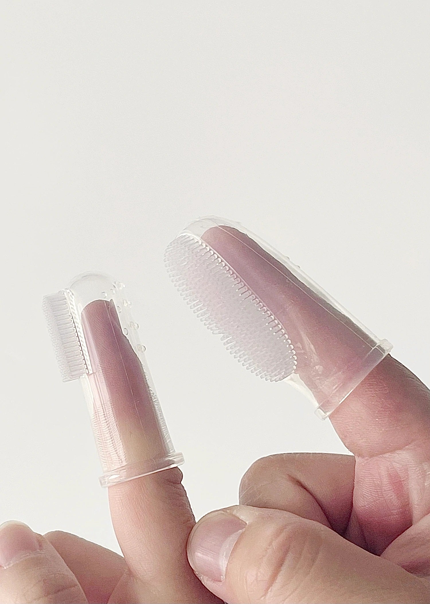 haakaa-silicone-finger-toothbrush-set-2-pieces-small-large image 7