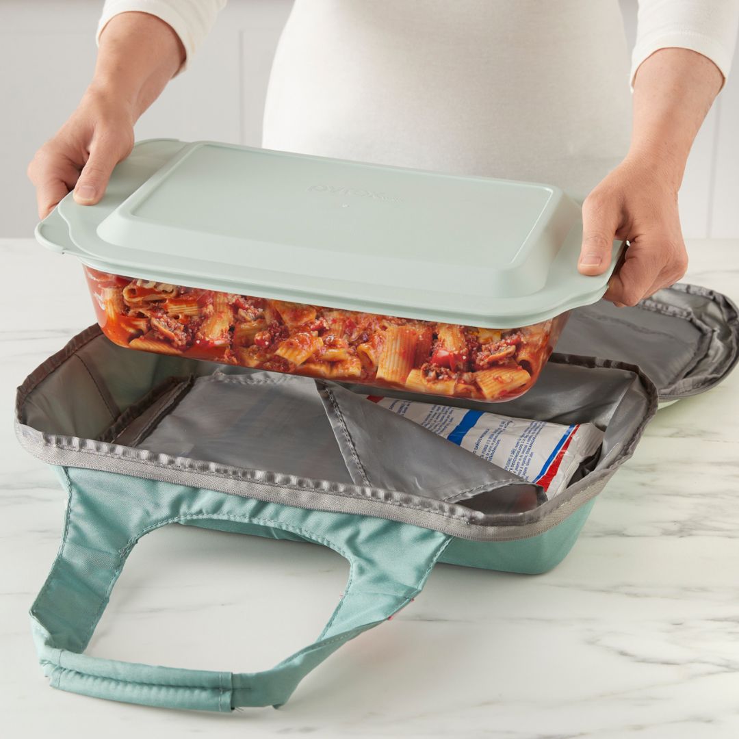 pyrex-deep-portable-4-piece-glass-baking-dish-set-green-sage-lid image 3